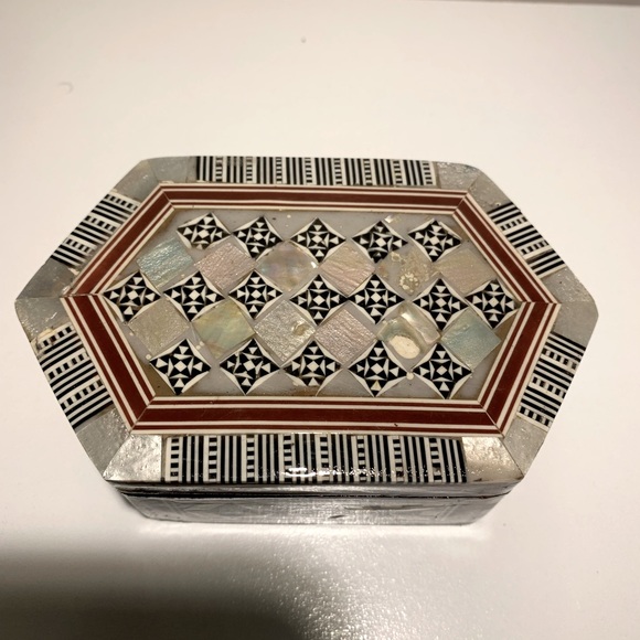 Treasure Jewelry Box - Egyptian Mother of Pearl - Picture 12 of 13
